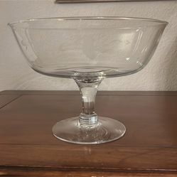 Princess House Crystal Pedestal Centerpiece Bowl.