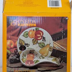 Vintage kitchen decor (never been opened)