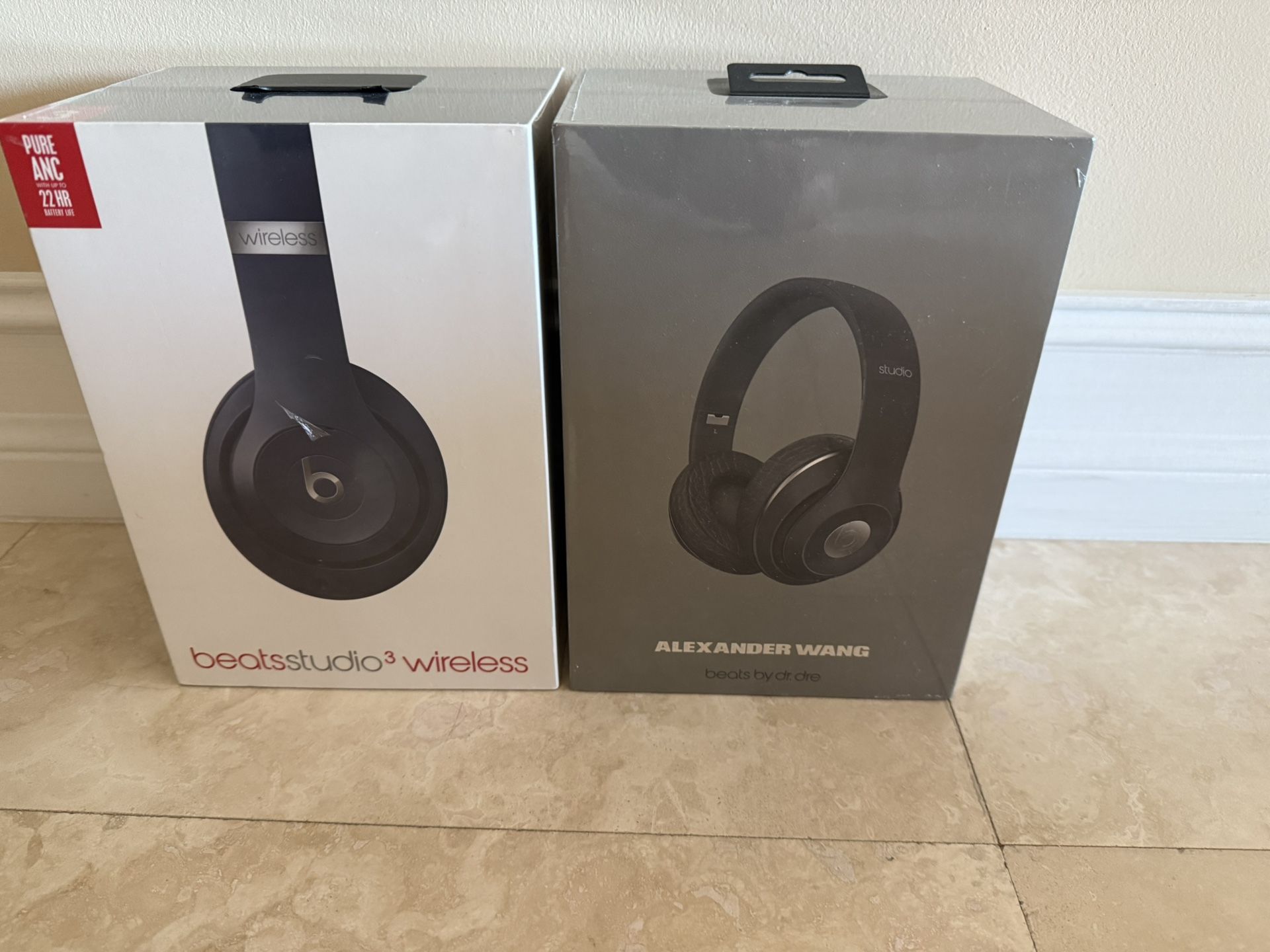 Headphones Beats 130 A Piece