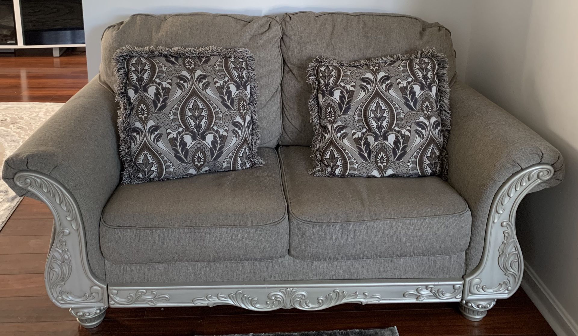 2 loveseats & 2 sofas