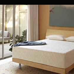 Tempur-pedic king. Asking 600 on the $3500 mattress. I can also deliver