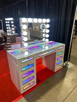 White Makeup Vanity Set