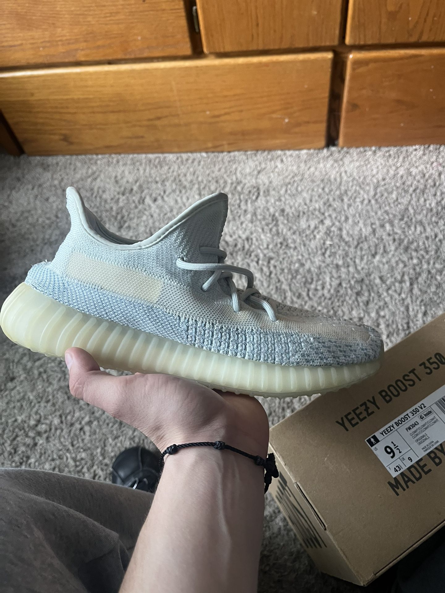 Yeezy 350 “cloud White” V2