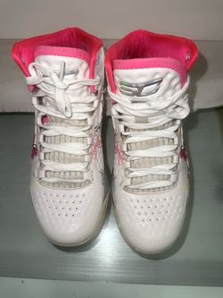 Girl shoes
