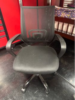 Ergonomic computer chair