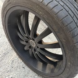 SE VENDEN RINES 24" CON GOMAS🔥