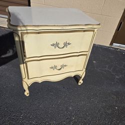 Lovely Vintage Wood French Provincial Nightstand Table Or Small Chest