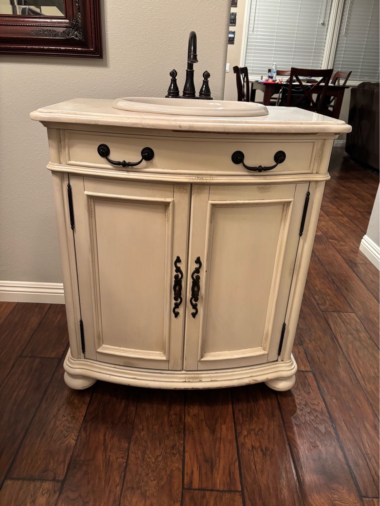 31wx20Dx35H bathroom vanity $80