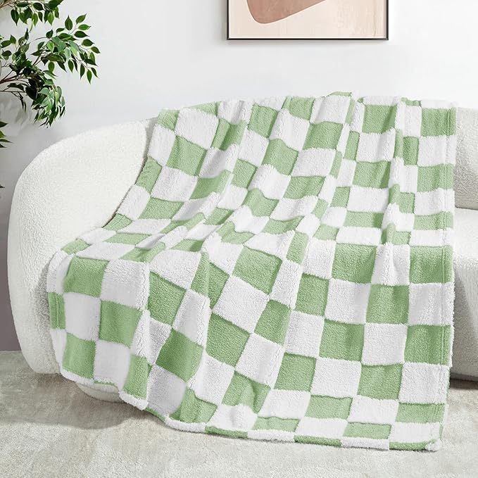 Exclusivo Mezcla checkered Blanket 60āX80ā. Beautifully Soft And Cozy. Color: plaid sage green.