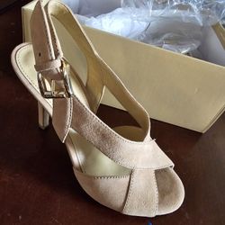 Michael Michael Kors Becky Sandal size 5.5 Khaki for Sale in Covina CA OfferUp