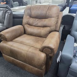 Brown Leather Power lift Recliner Chair 🚚WE DELIVER🚚