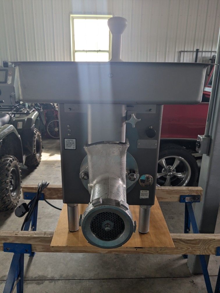 Hobart 4732 Meat Grinder