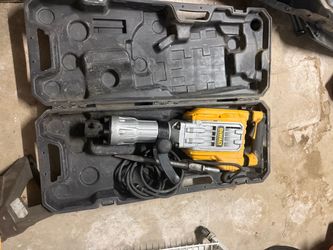 Dewalt JackHammer
