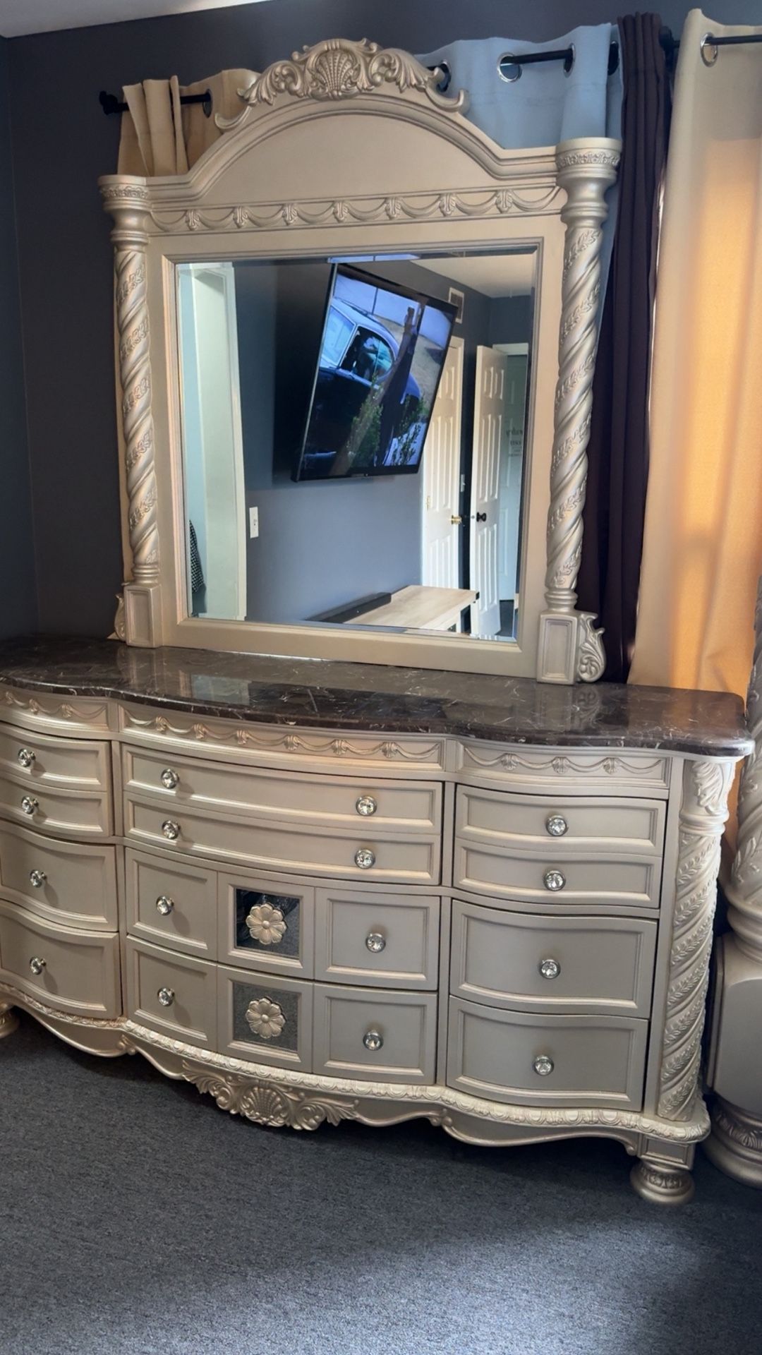 King Size Canopy Bedroom Set