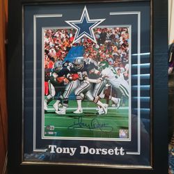 Dallas Cowboy Tony Dorsett Signed Picture 