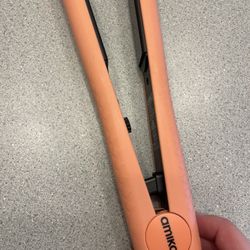 Amika Flat Iron 