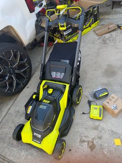 Self propelled lawn mower 21 Ryoby