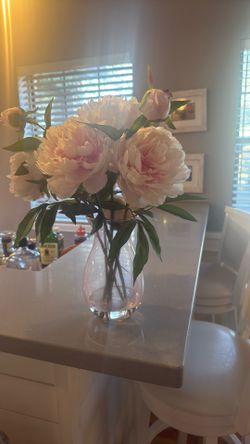 Peonies vase