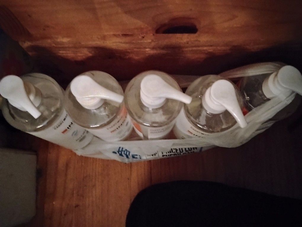 5 Bottles Of Brand New Hand Sanitizer Gel