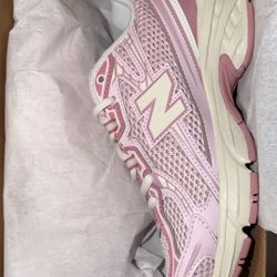 Brand new New Balance Sneakers 
