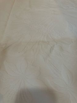 Vintage White Floral Lace Banquet Tablecloth - 63” x 110”