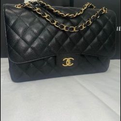 Black Chanel Jumbo Classic 