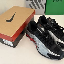 Nike Shox R4 Women's 8.5