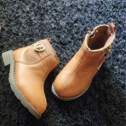 Toddler Faux Leather Chelsea Boots Size 5