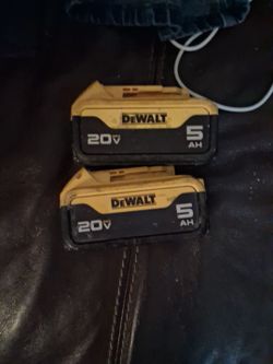 Dewalt 5ah 20v  batteries