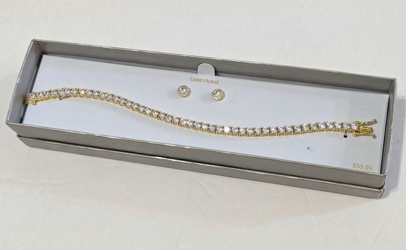 Yellow Goldplated Simulated Diamond Tennis Bracelet + Bonus Earrings Retail 99$