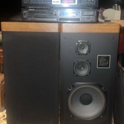 Marantz Speakers And Kenwood Receiver 