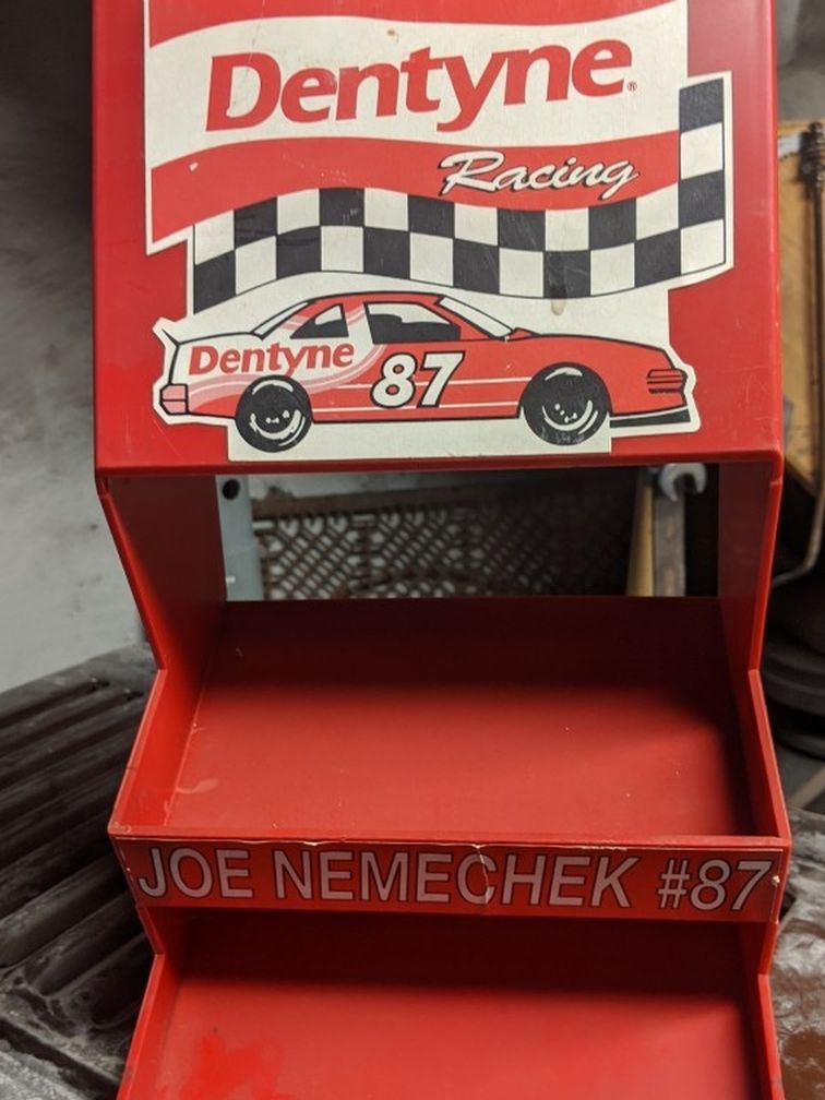 Dentyne Nascar Display