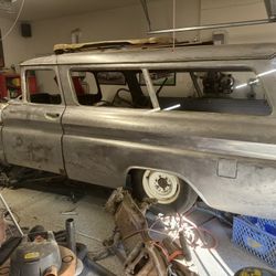 1962 Clamshell suburban 