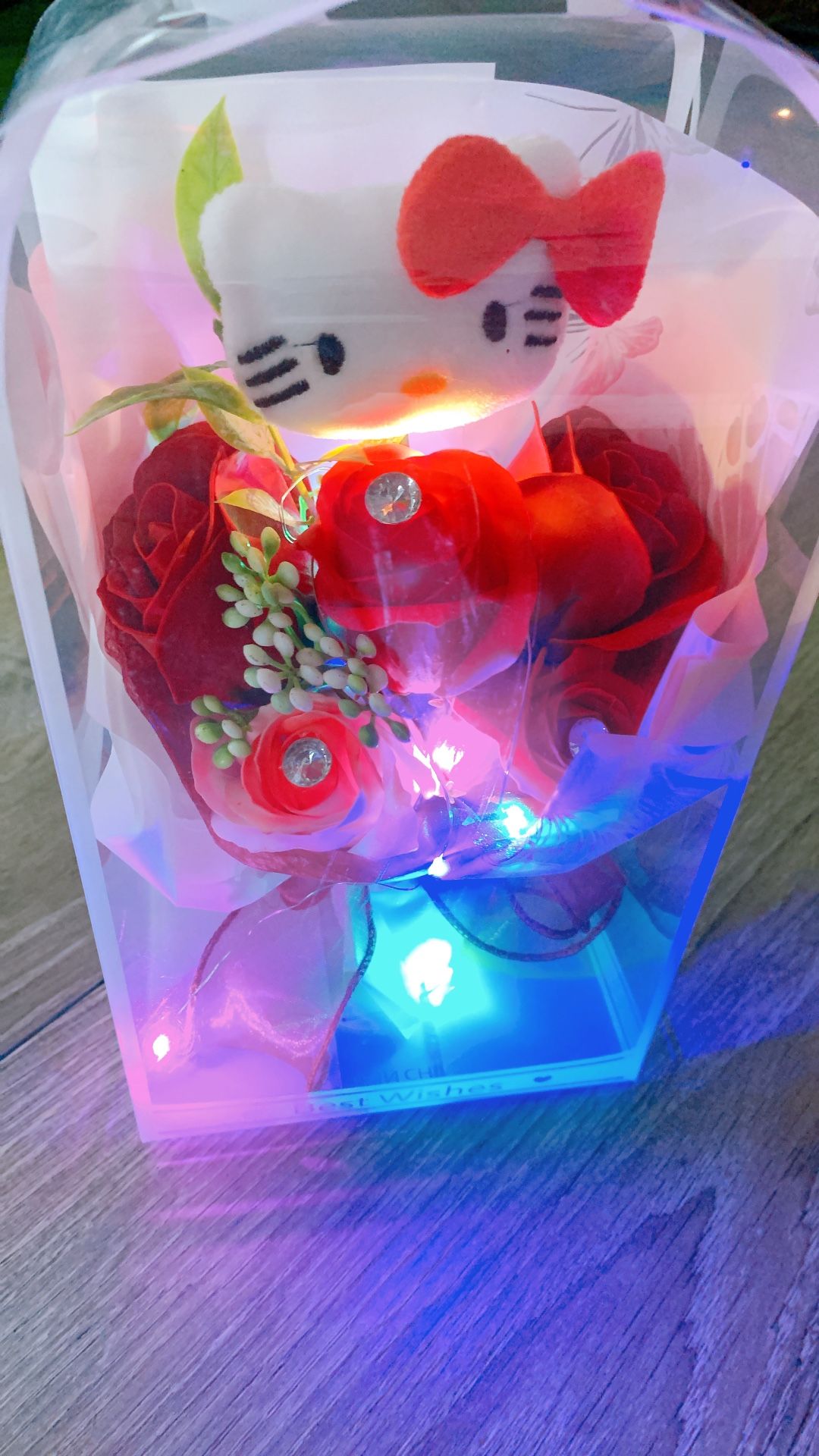  Hello Kitty bouquet with soap flowers, with colored light inside