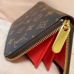 Louis Vuitton Monogram Zippy Wallet