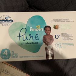 NEW Pampers Diapers Size 4 