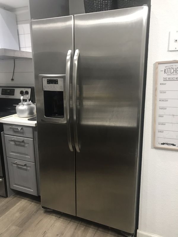 GE Refridgerator for Sale in Fresno, CA - OfferUp