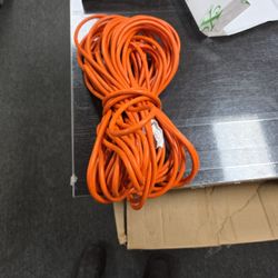 100' Extension cord.