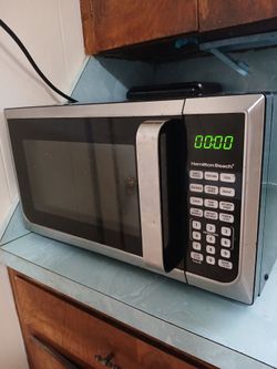 Black Hamilton Beach Microwave