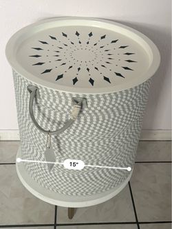 Round Laundry Hamper with Lid
