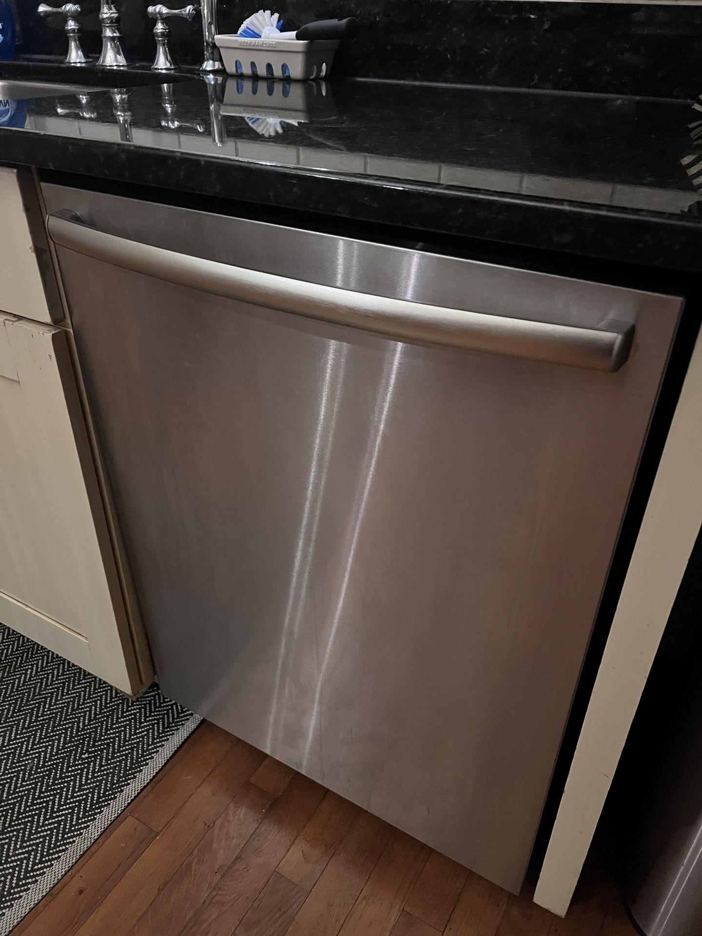 Bosch Stainless Steel Dishwasher $50