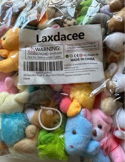 NEW- laxdacee 51 piece miniplush