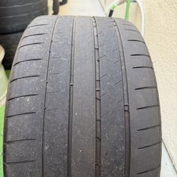 275/35/19 Michelin Pilot sport 4S
