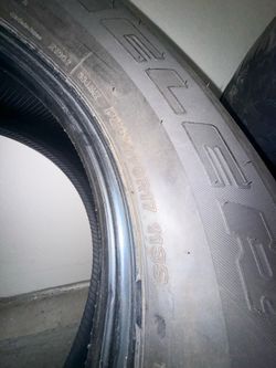 Bridgestone P265/70R17 113S tires