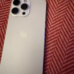 iPhone 15 Pro Max