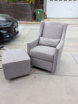 Nursing chair