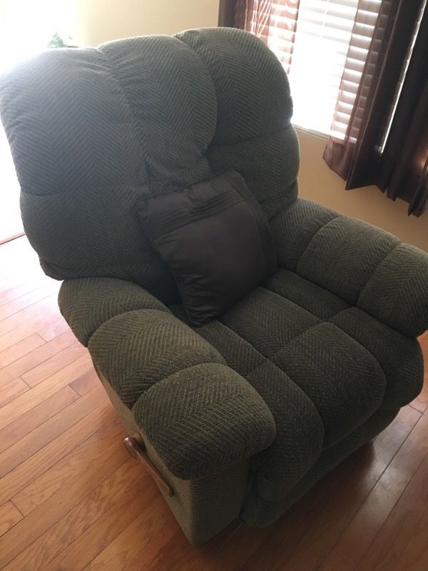 Lazy boy for Sale in Clayton, NC OfferUp