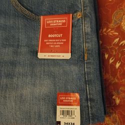 Levi Mens Jeans