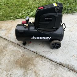 Husky 85gal Air Compressor New But Is Damaged 