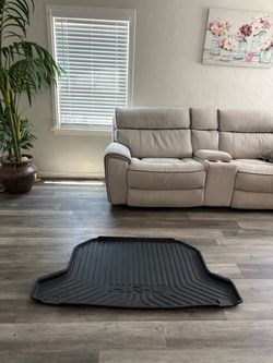 All-weather floor mat for a 2016–2022 Honda HR-V.